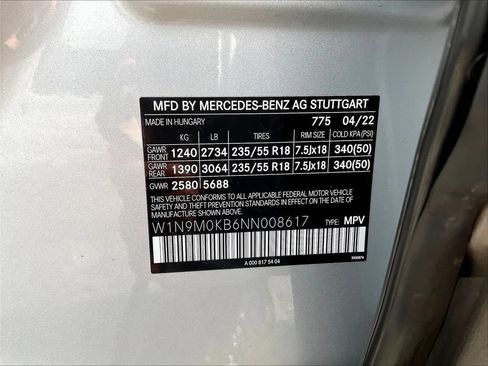 Used 2022 Mercedes-Benz EQB 300 4MATIC w/ Exclusive Package image 15