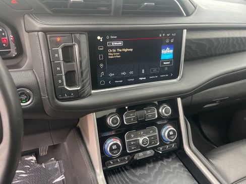 Used 2023 GMC Yukon XL Denali image 26