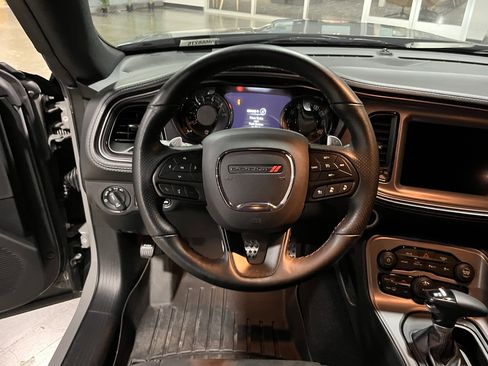 Used 2023 Dodge Challenger GT w/ Plus Package image 12