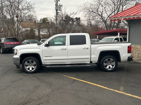 Used 2018 GMC Sierra 1500 SLT image 3