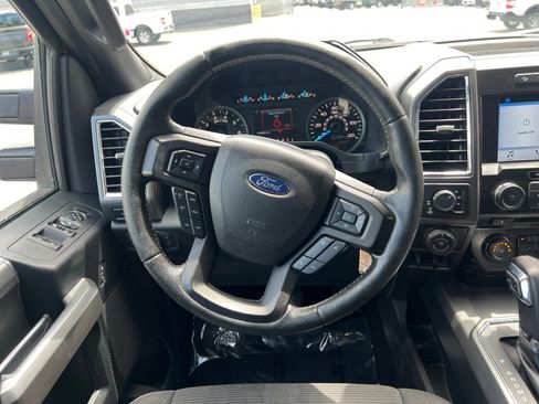Used 2016 Ford F150 XLT w/ Equipment Group 302A Luxury AWD/4WD image 9