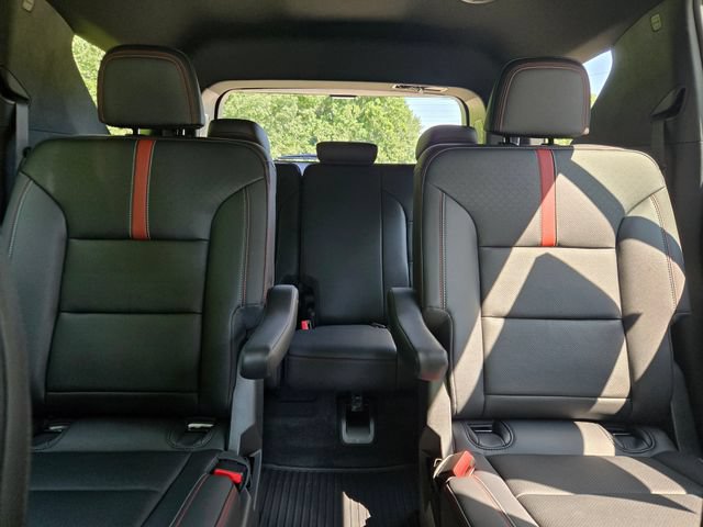 New 2026 Chevrolet Traverse RS w/ LPO, Floor Liner Package FWD image 27