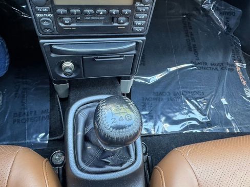 Used 2002 Toyota MR2 RWD image 17