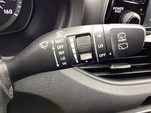 Used 2018 Hyundai Elantra GT image 22