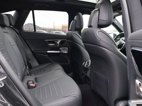 Certified 2025 Mercedes-Benz GLC 300 image 26