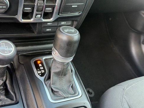 Used 2020 Jeep Wrangler Unlimited Sport S AWD/4WD image 29