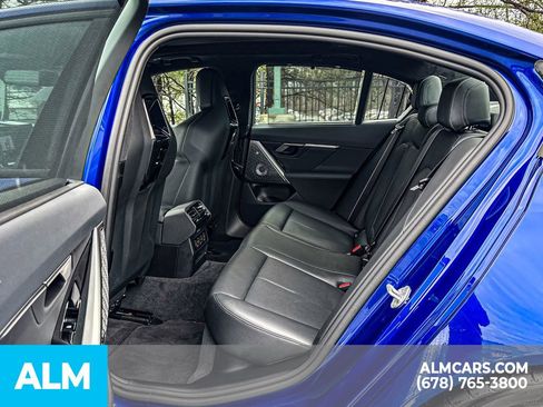 Used 2026 BMW M5 w/ Executive Package image 15