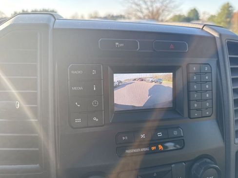 Used 2021 Ford F250 XL w/ Power Equipment Group image 18