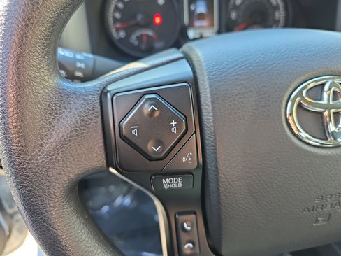 Used 2022 Toyota Tacoma SR w/ SR Convenience Package image 18