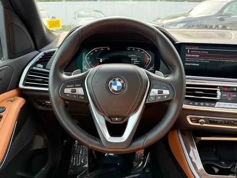 Used 2022 BMW X5 xDrive40i w/ Premium Package AWD/4WD image 15