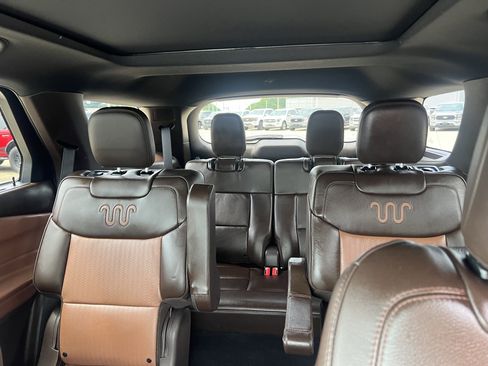 Used 2023 Ford Explorer King Ranch w/ Technology Package AWD/4WD image 16