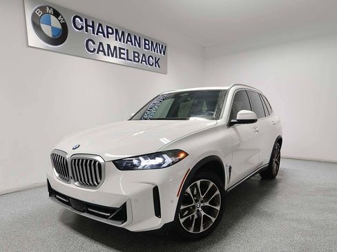 Certified 2024 BMW X5 xDrive40i w/ Parking Assistance Package AWD/4WD image 1