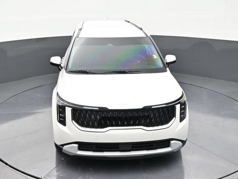 Used 2026 Kia Carnival EX FWD image 19