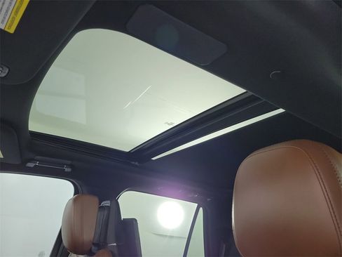 Used 2023 Lincoln Navigator L Reserve image 15