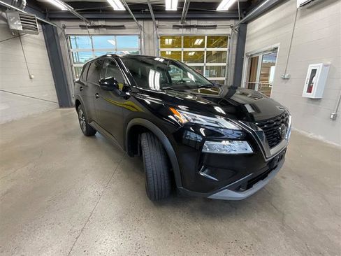 Used 2021 Nissan Rogue SV AWD/4WD image 7