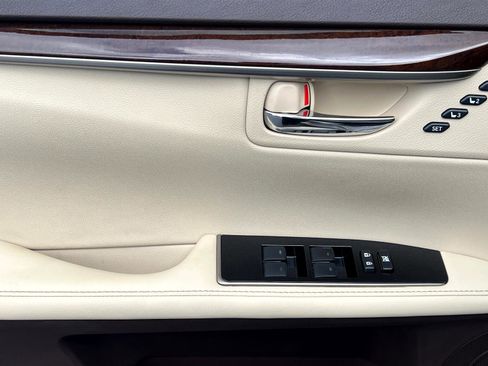 Used 2018 Lexus ES 350 ES 350 Sedan 4D image 24