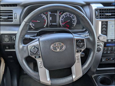 Used 2024 Toyota 4Runner Limited AWD/4WD image 12