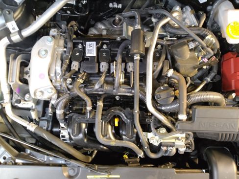 Used 2025 Nissan Sentra SV FWD image 30