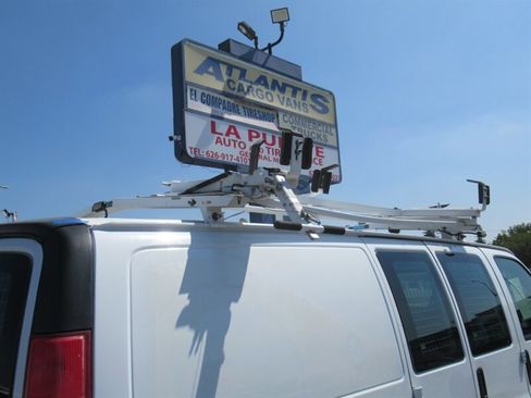 Used 2017 Chevrolet Express 2500 image 14