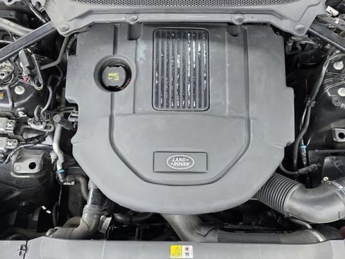 Used 2017 Land Rover Range Rover Sport HSE image 37