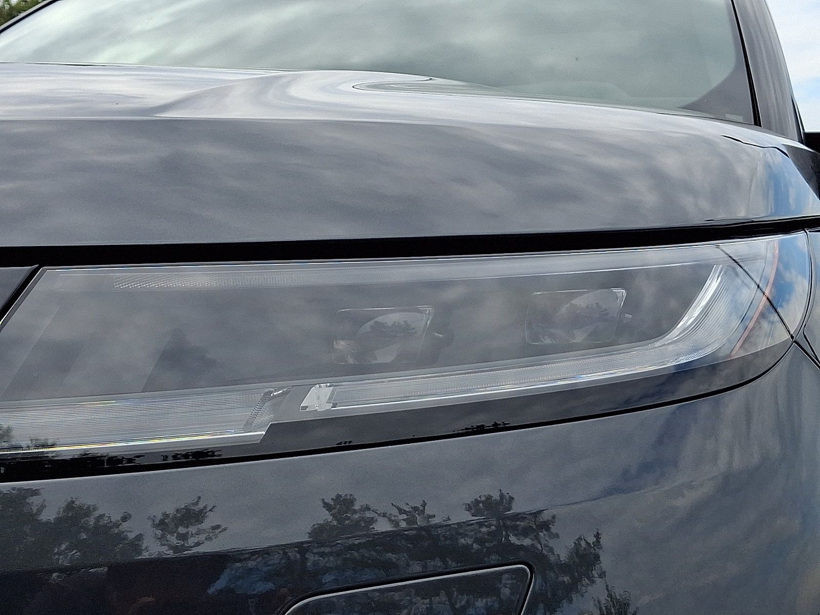 New 2026 Land Rover Range Rover Sport Dynamic SE AWD/4WD image 6