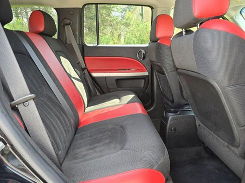 Used 2009 Chevrolet HHR SS FWD image 15