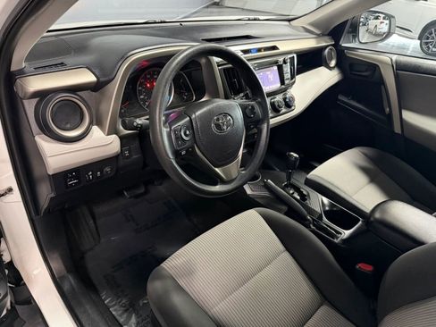 Used 2014 Toyota RAV4 LE AWD/4WD image 14
