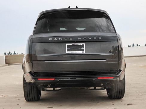 New 2025 Land Rover Range Rover Long Wheelbase SE image 6