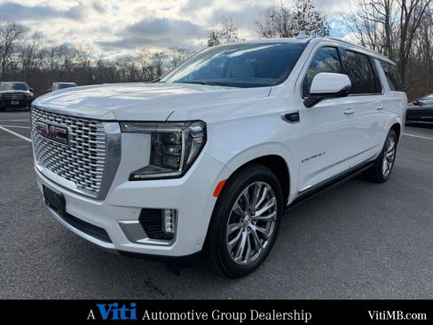 Used 2023 GMC Yukon XL Denali w/ Denali Reserve Package image 4