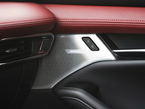 New 2026 MAZDA MAZDA3 2.5 S Premium image 23