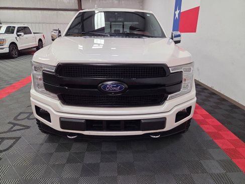 Used 2018 Ford F150 Platinum w/ Equipment Group 701A Luxury image 17