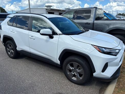 Used 2024 Toyota RAV4 XLE FWD image 2