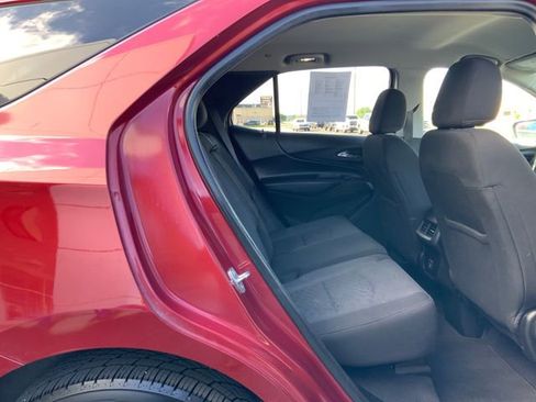Used 2021 Chevrolet Equinox LT FWD image 18
