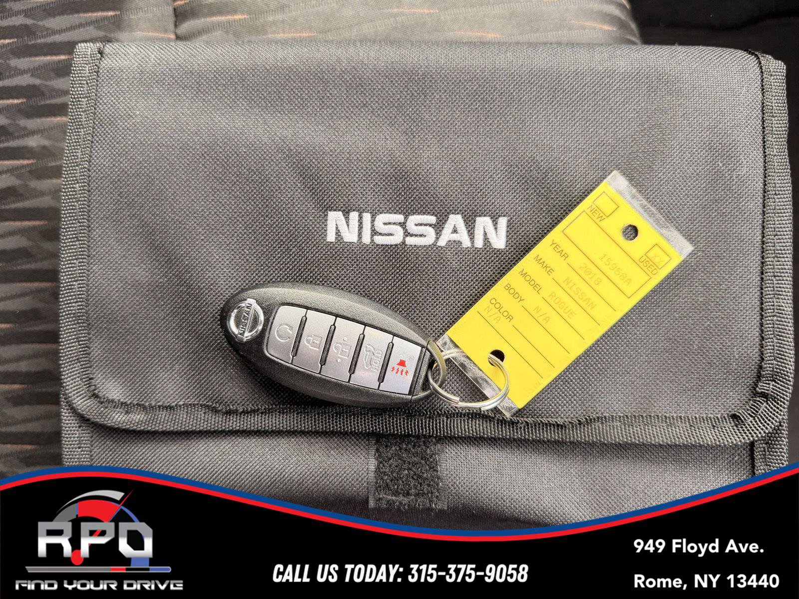 Used 2018 Nissan Rogue SV AWD/4WD image 26