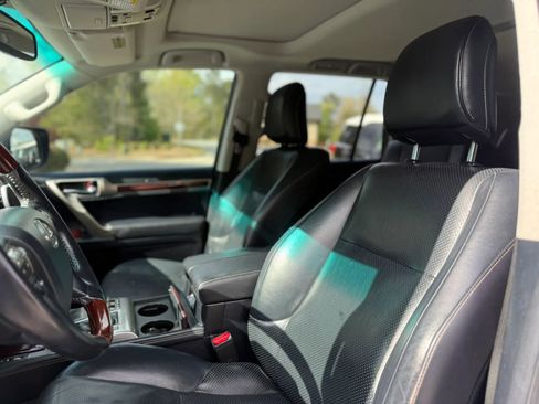 Used 2012 Lexus GX 460 w/ Comfort Plus Pkg image 13