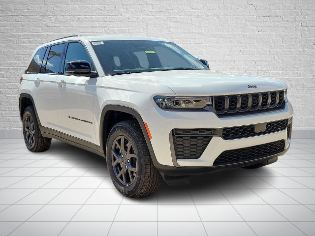 New 2027 Jeep Grand Cherokee Altitude AWD/4WD image 6