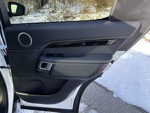 Used 2023 Land Rover Discovery S R-Dynamic image 21