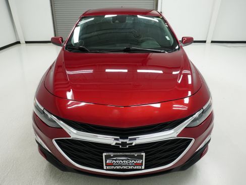 Used 2024 Chevrolet Malibu RS FWD image 2