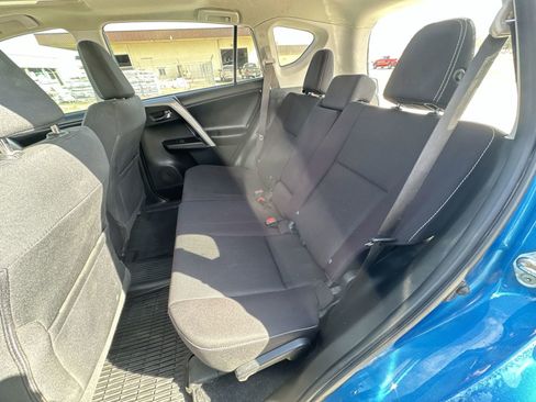 Used 2018 Toyota RAV4 XLE image 25