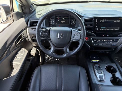 Certified 2024 Honda Passport TrailSport image 12