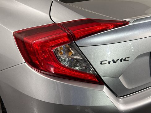 Used 2019 Honda Civic EX image 36