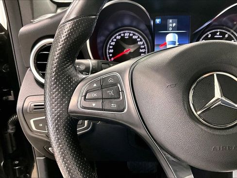 Used 2019 Mercedes-Benz GLC 300 4MATIC image 11