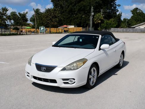 Used 2007 Toyota Solara SLE FWD image 1