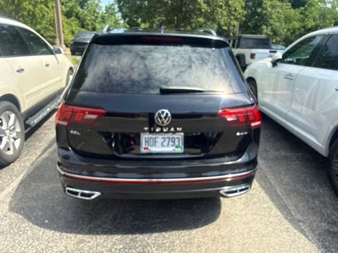 Used 2022 Volkswagen Tiguan SEL R-Line AWD/4WD image 5