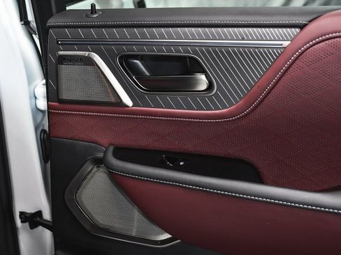 Used 2025 INFINITI QX80 Autograph image 17