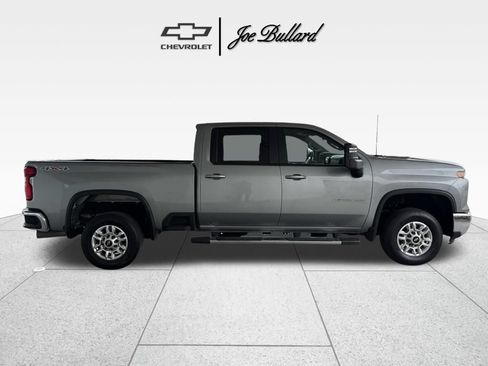 Used 2025 Chevrolet Silverado 2500 LT w/ Convenience Package AWD/4WD image 7