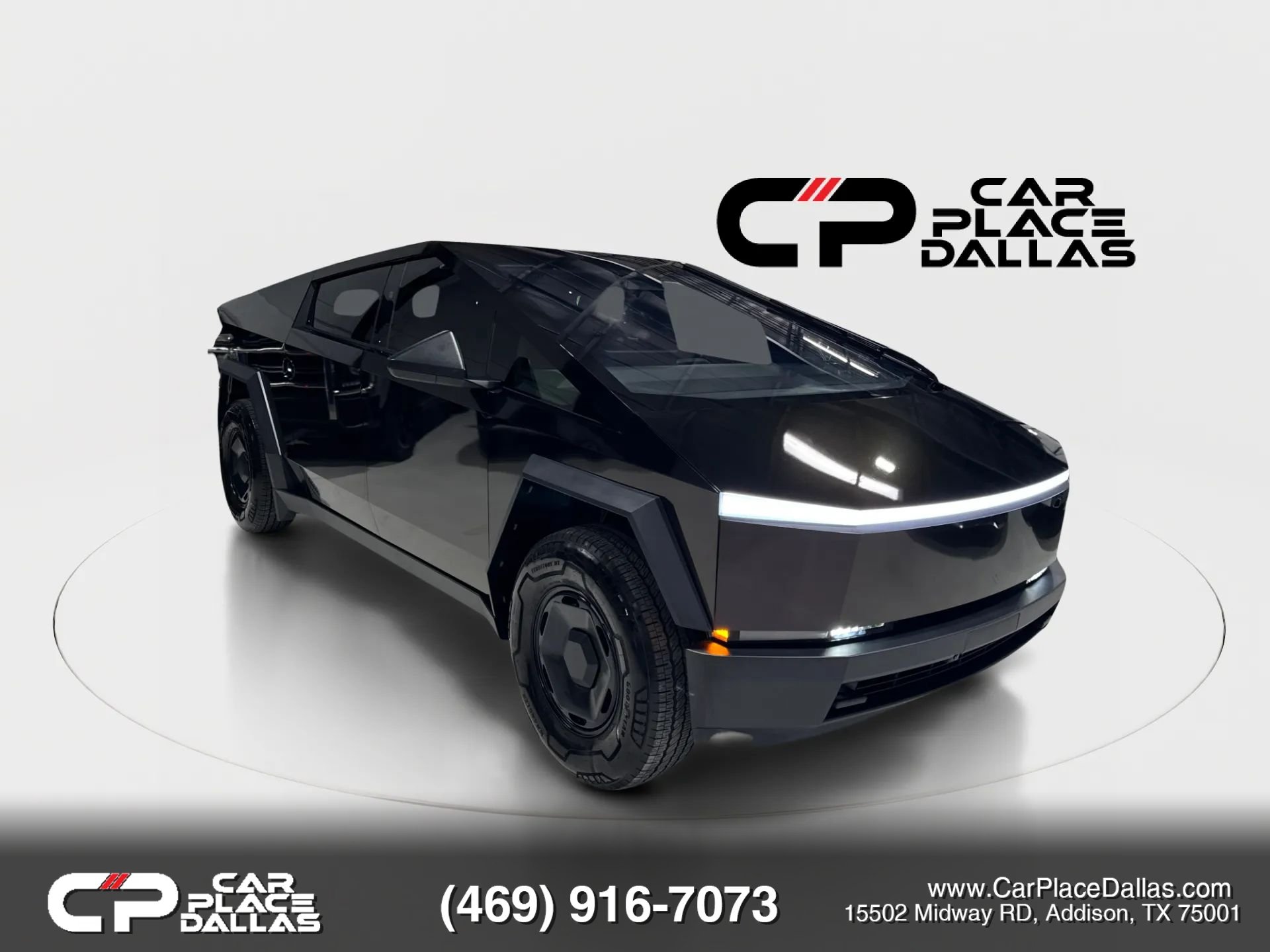 Used 2025 Tesla Cybertruck 2WD Crew Cab image 2