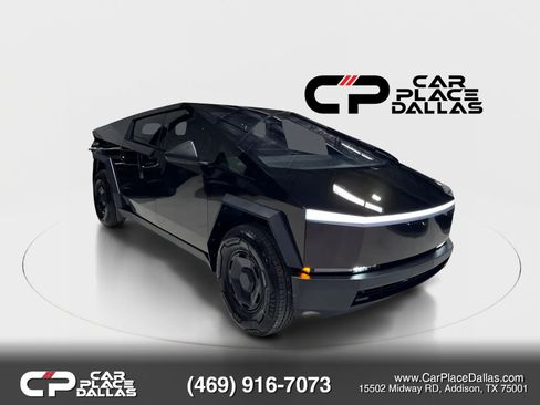 Used 2025 Tesla Cybertruck 2WD Crew Cab image 2