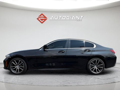 Used 2020 BMW 330i Sedan w/ Convenience Package RWD image 3