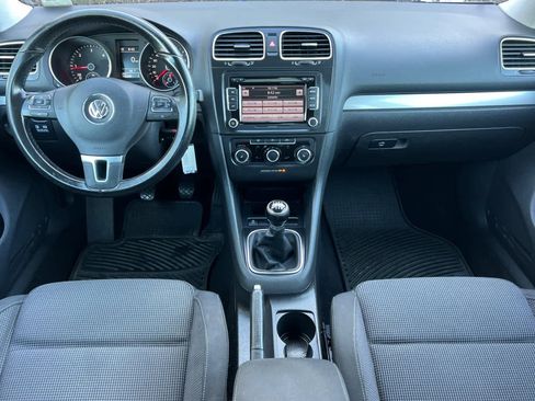 Used 2011 Volkswagen Golf TDI image 3